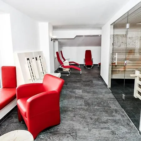 Haus Schnoell 2 *