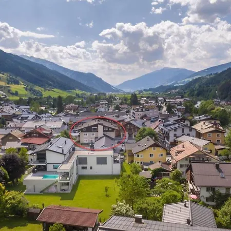 Holiday home Haus Schnoell 2 *