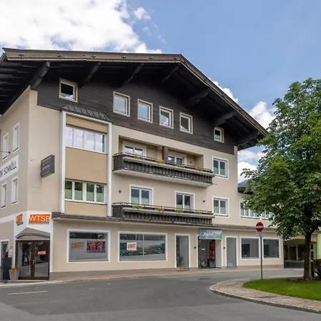 Holiday home Haus Schnoell 2